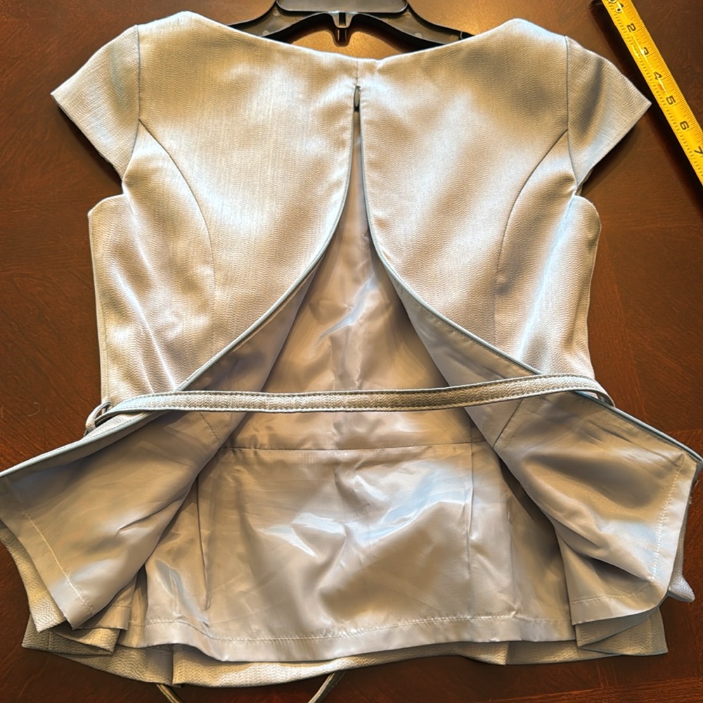 Foley’s Petite Women’s Top Cap Sleeve Peplum Hem With Detachable Belt Si… - Picture 9 of 12